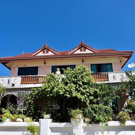 Loy Manee House Bed & Breakfast Ayutthaya Eksteriør bilde