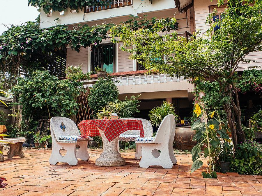Loy Manee House Bed & Breakfast Ayutthaya Rom bilde