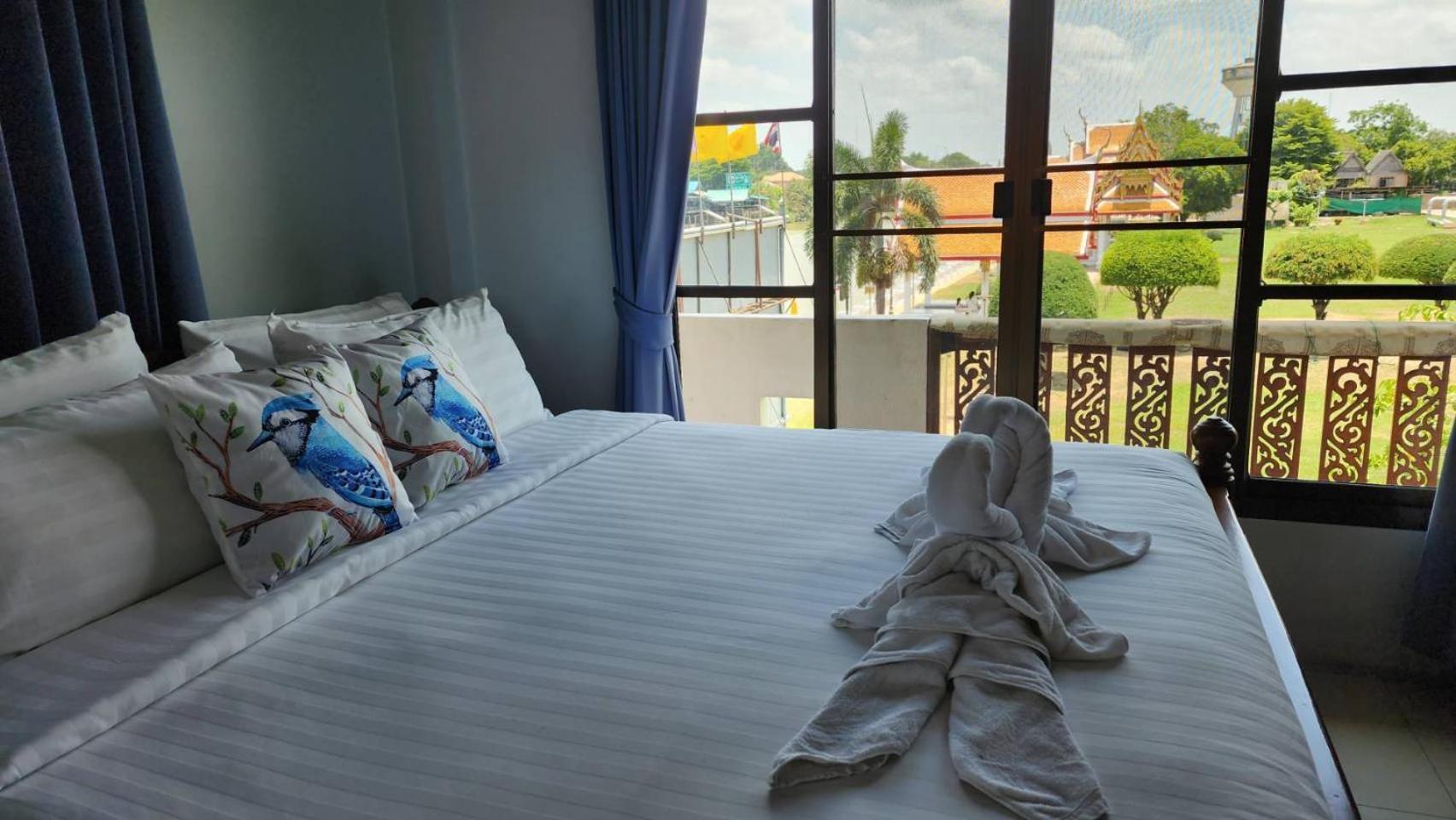 Loy Manee House Bed & Breakfast Ayutthaya Eksteriør bilde