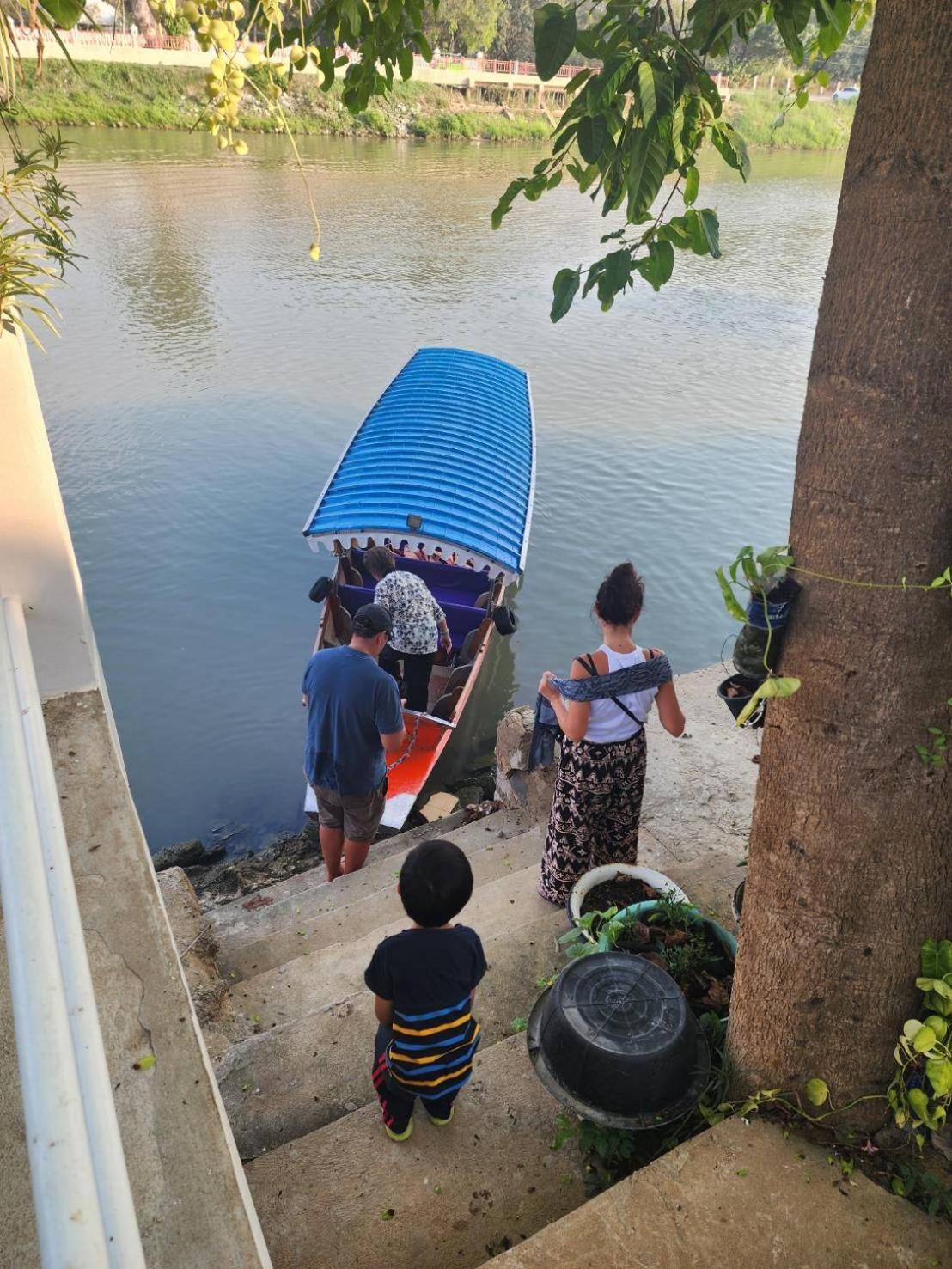 Loy Manee House Bed & Breakfast Ayutthaya Eksteriør bilde