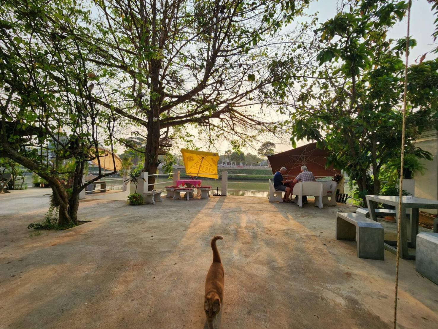 Loy Manee House Bed & Breakfast Ayutthaya Eksteriør bilde