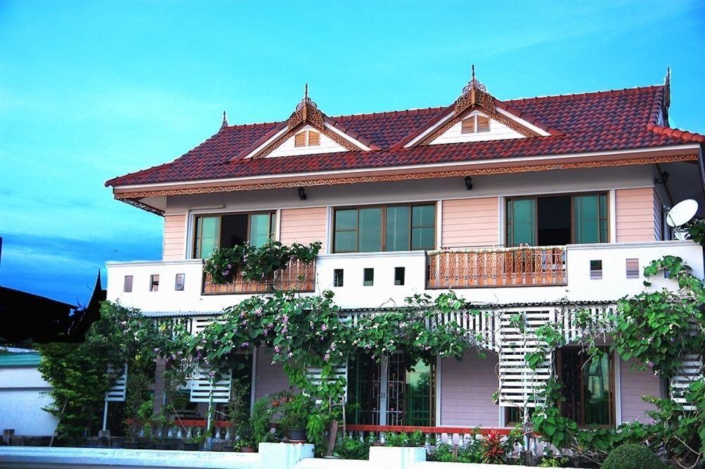 Loy Manee House Bed & Breakfast Ayutthaya Eksteriør bilde