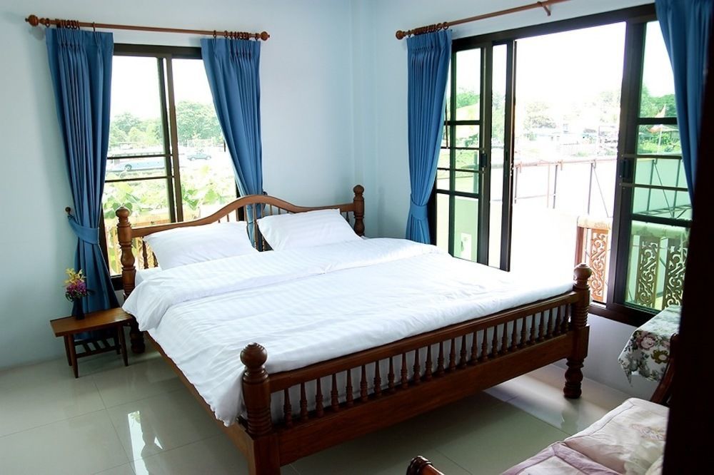 Loy Manee House Bed & Breakfast Ayutthaya Eksteriør bilde
