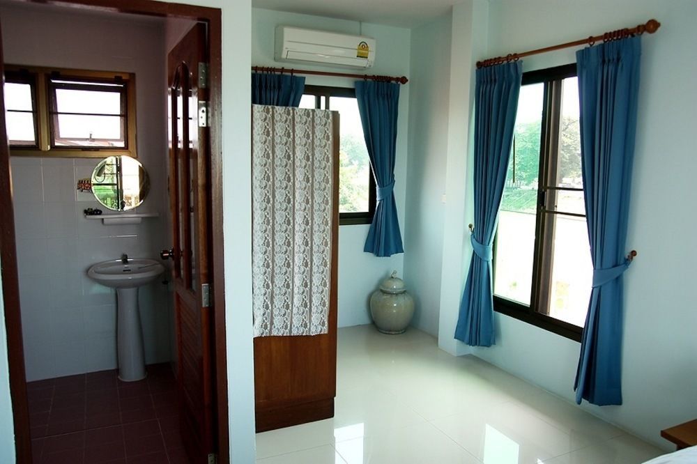 Loy Manee House Bed & Breakfast Ayutthaya Eksteriør bilde